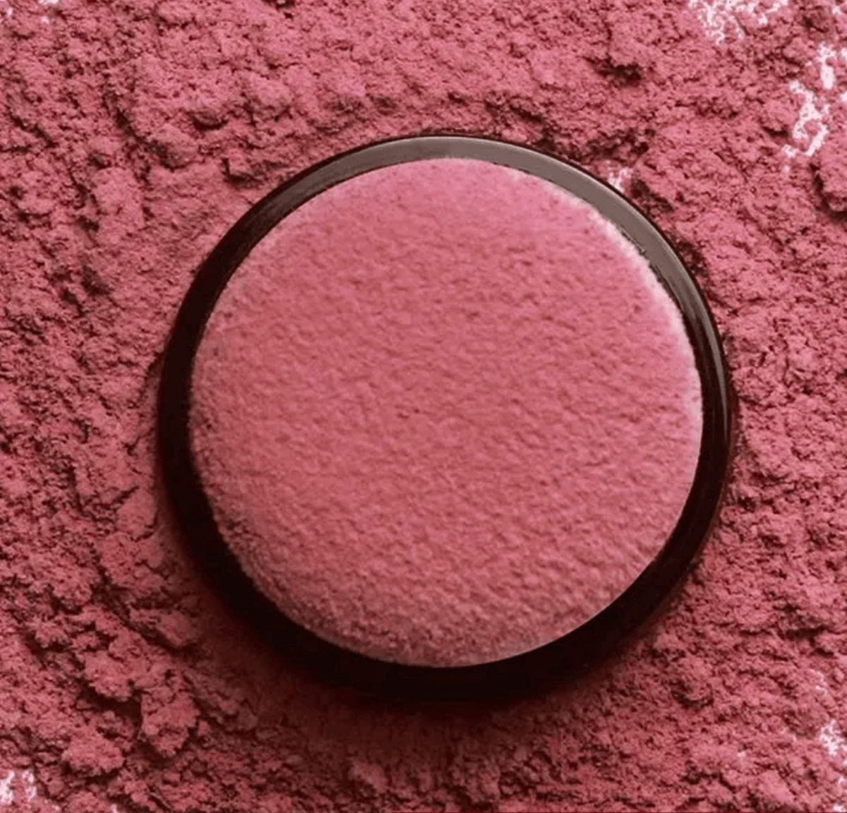 Veloura™ Powder Blush Set with a single dusty rose pressed-powder pan in a dark round compact